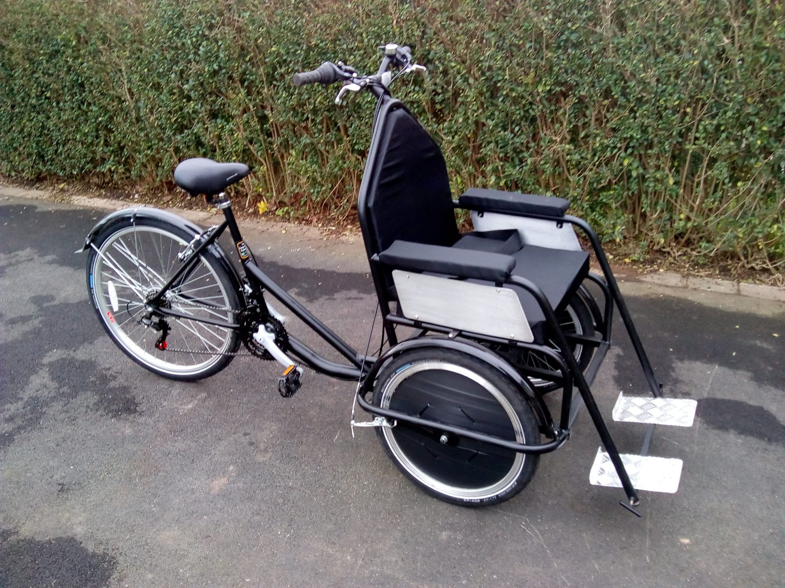 Wheelchair bike - Helping the disabled to enjoy cycling